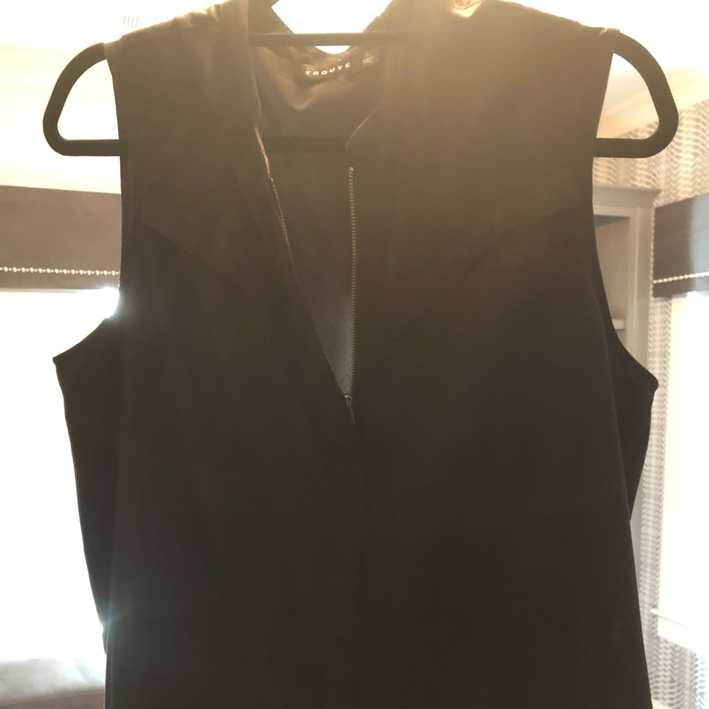 Trouve black sleeveless shirt